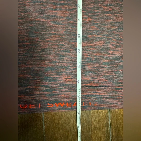 NWOT Lululemon Metal Vent Tech Short Sleeve - Caliente / Black - Picture 7 of 9